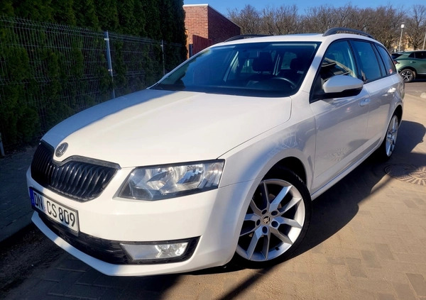 Skoda Octavia cena 37900 przebieg: 270493, rok produkcji 2014 z Lubień Kujawski małe 211